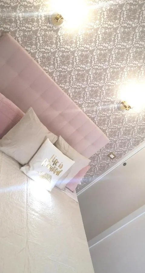 Domus Leone Tre Bed & Breakfast Naples