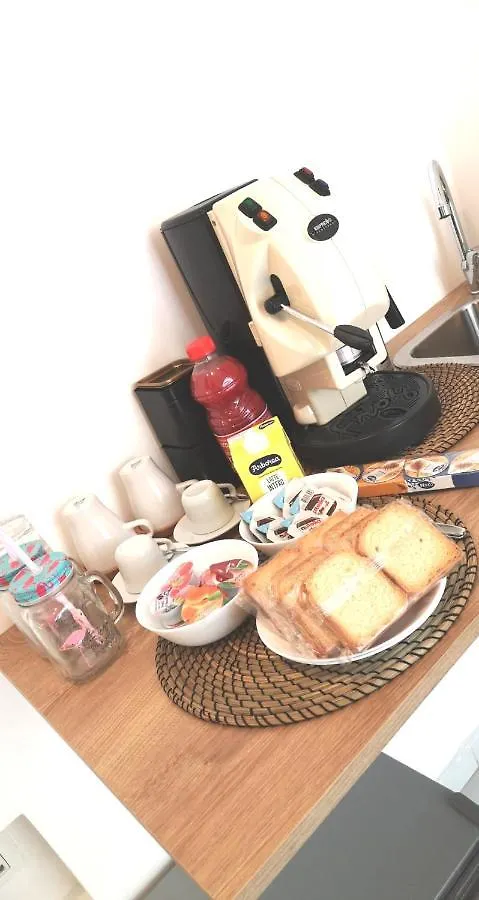 Domus Leone Tre Bed & Breakfast Naples