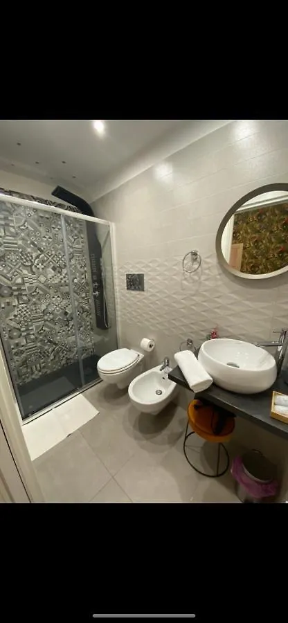 Domus Leone Tre Bed & Breakfast Naples